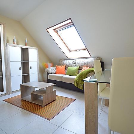 Apartamento Con Terraza Frente Al Mar En 格罗韦 外观 照片