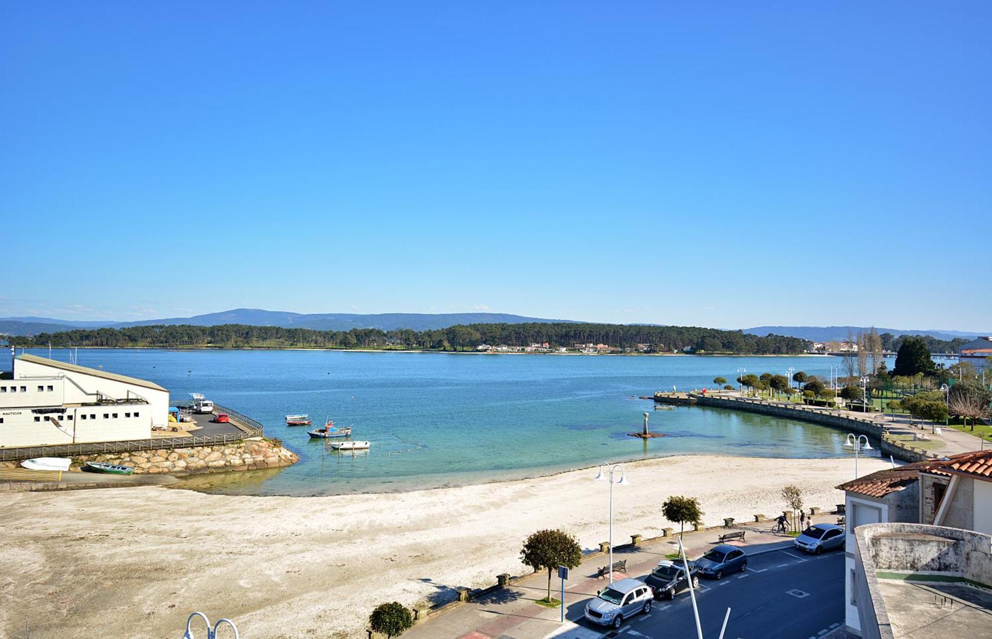 Apartamento Con Terraza Frente Al Mar En 格罗韦 外观 照片