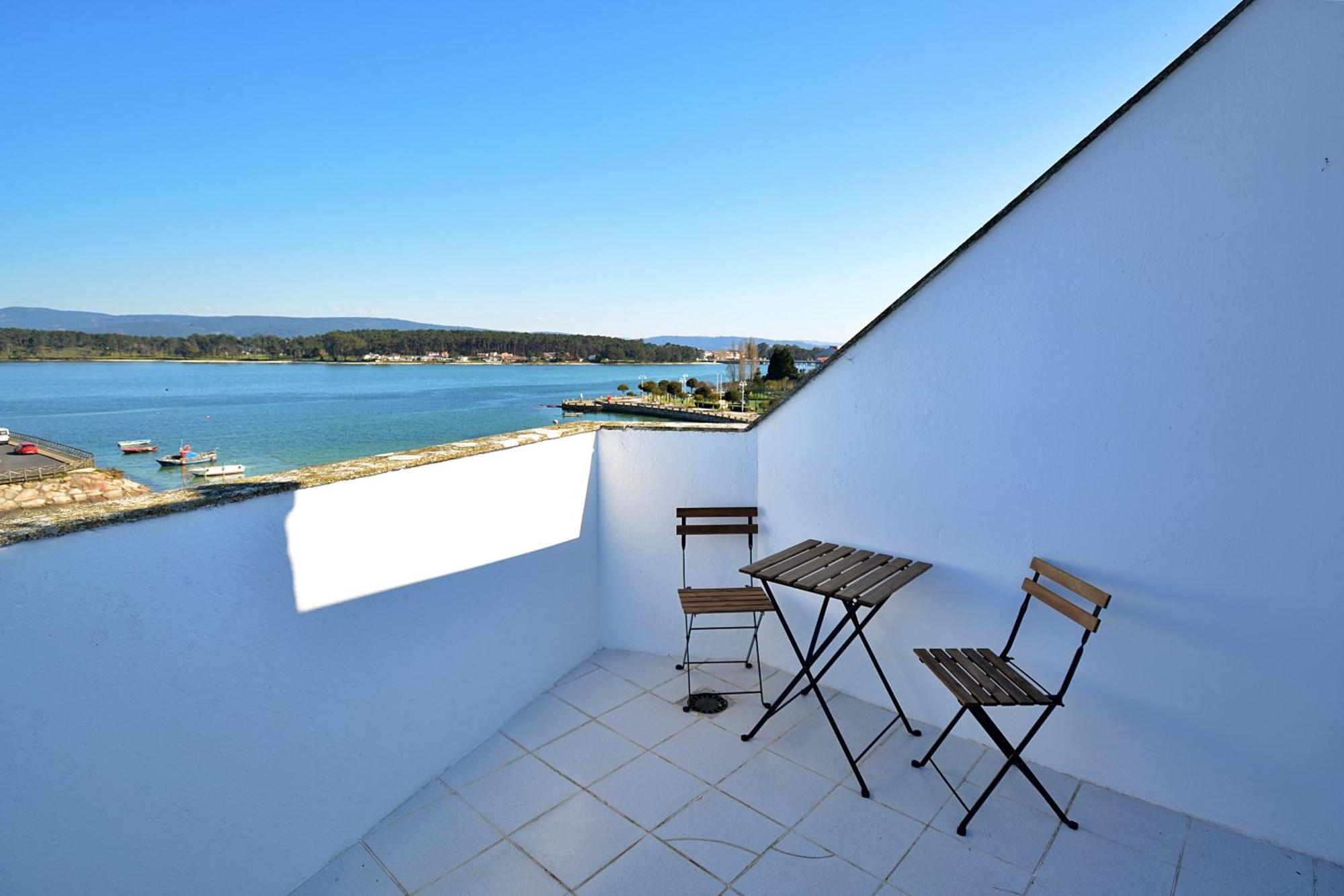 Apartamento Con Terraza Frente Al Mar En 格罗韦 外观 照片